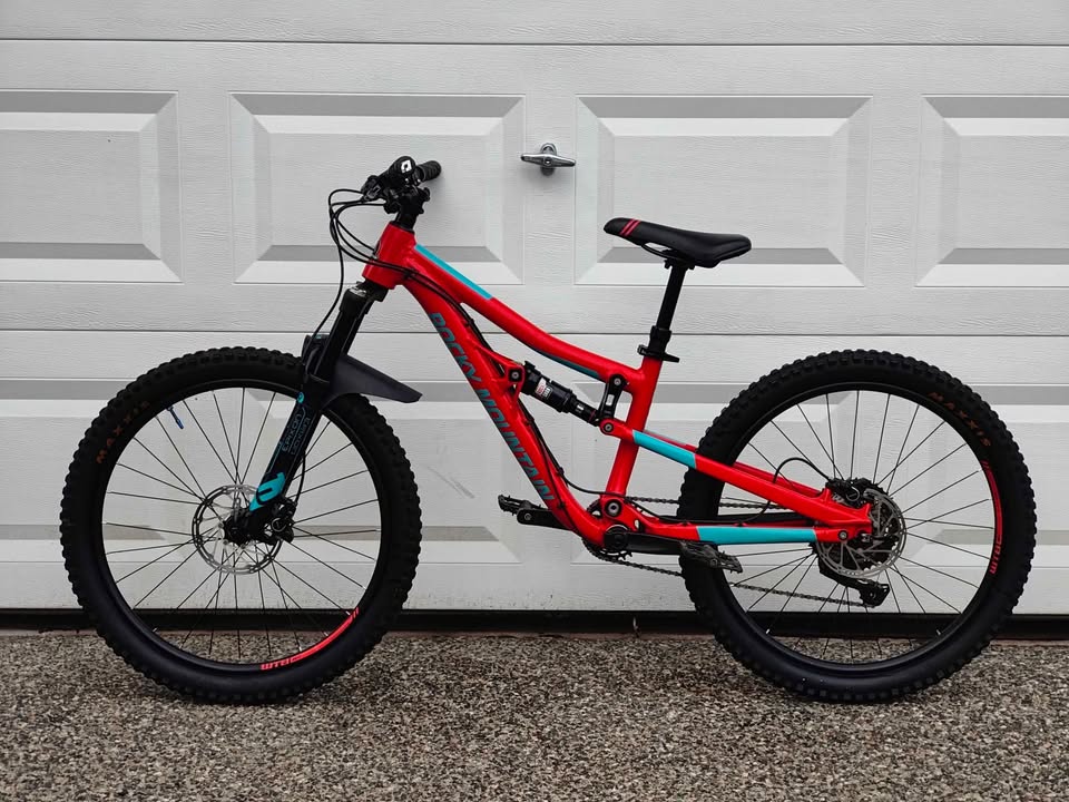 Rocky Mountain Reaper 24" full suspension kid mountain bike